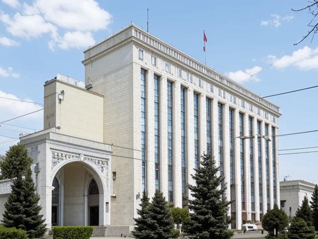 Национальный банк Киргизии уменьшил ключевую ставку после по...