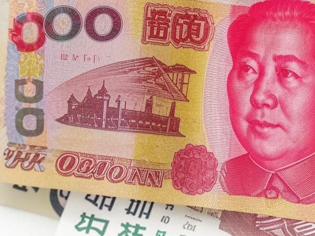 Рубль укрепляется к юаню благодаря росту цен на нефть